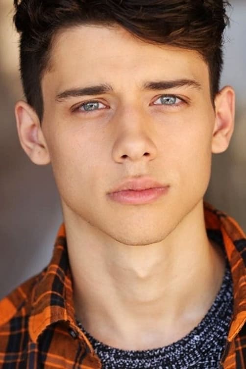 بازیگر Uriah Shelton  