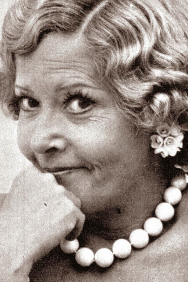 بازیگر Lúcia Lambertini  