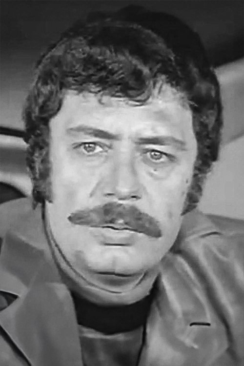 بازیگر Doğan Tamer  