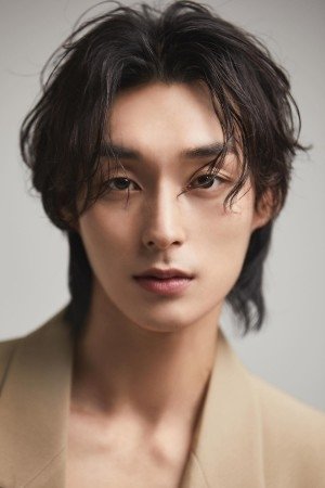 بازیگر Kim Han Yeong  