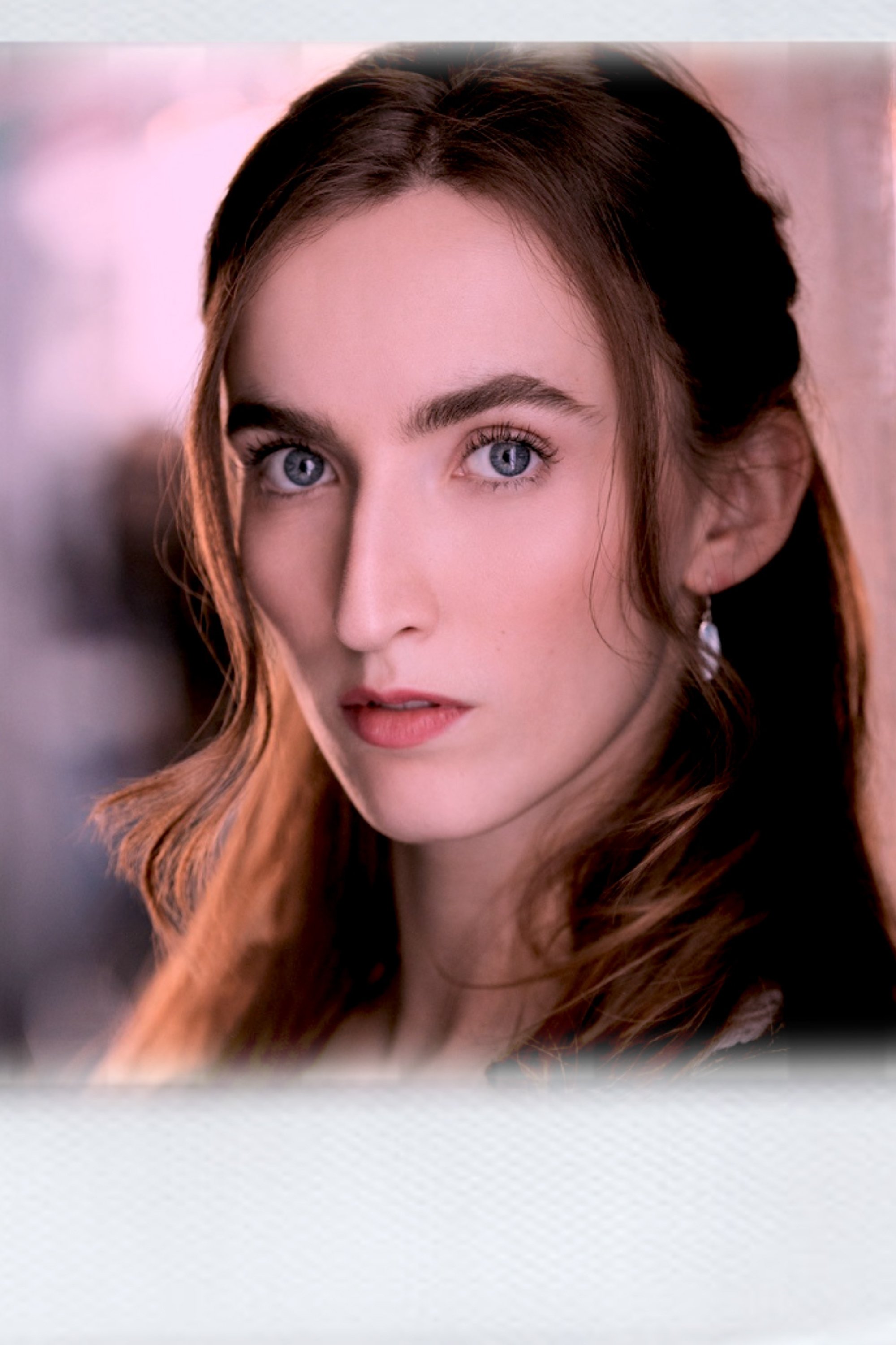 بازیگر Sophia Tyndall-Bristow  