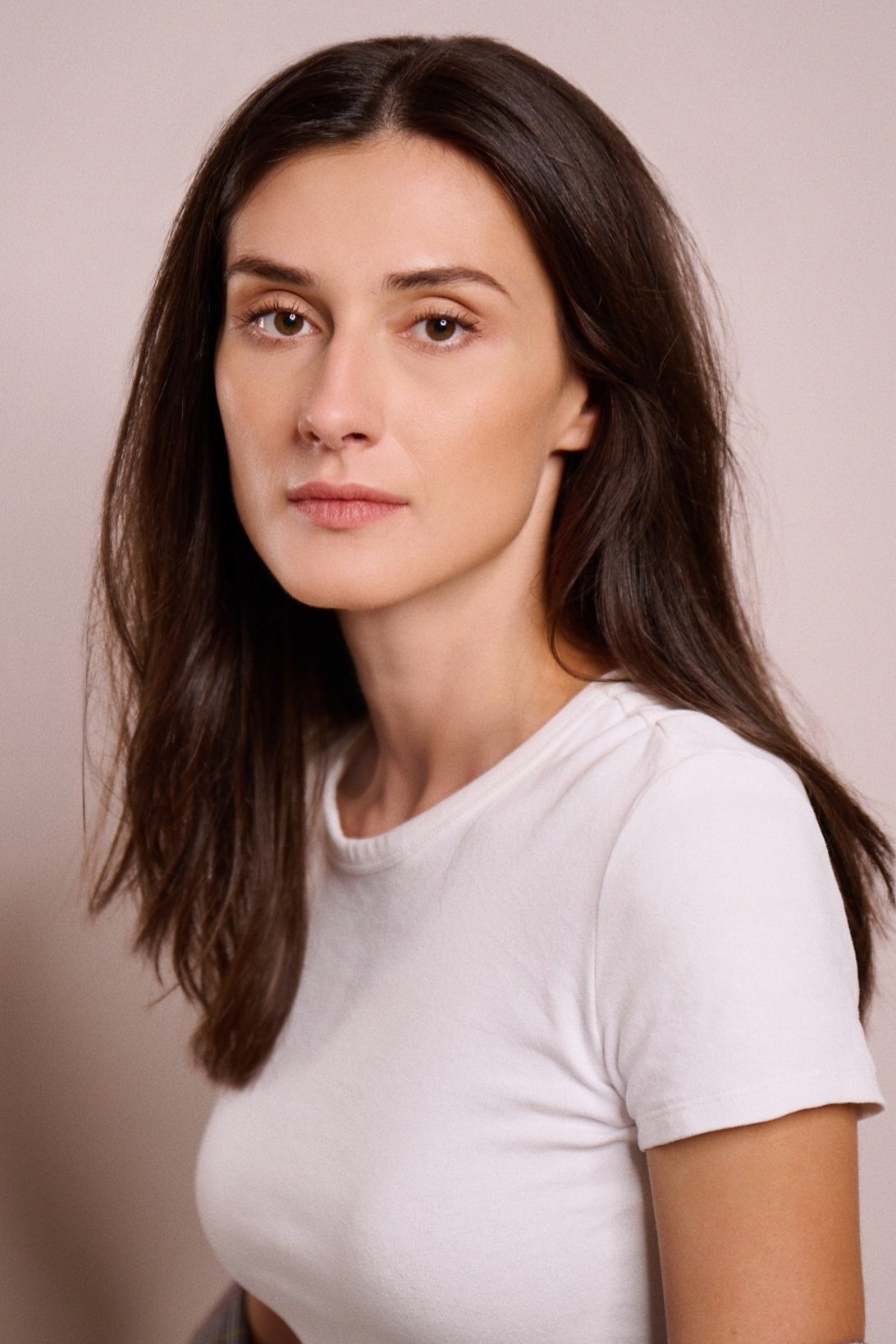 بازیگر Dasha Miller  