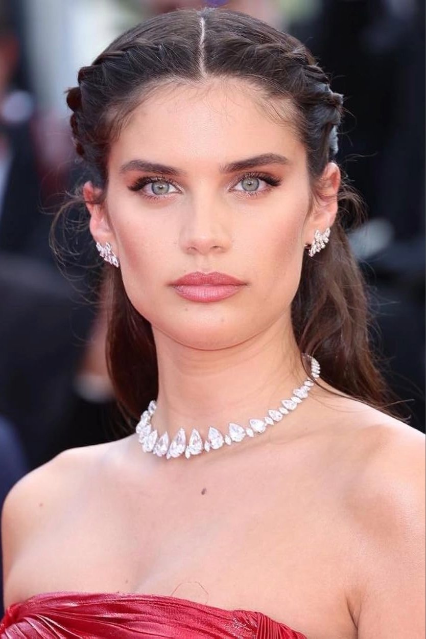 بازیگر Sara Sampaio  