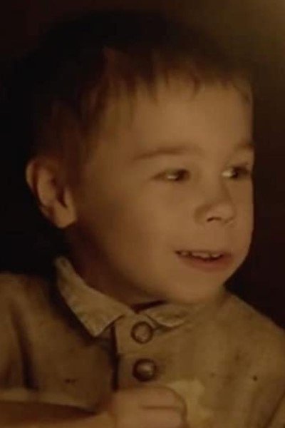 بازیگر Lucas Dawson  
