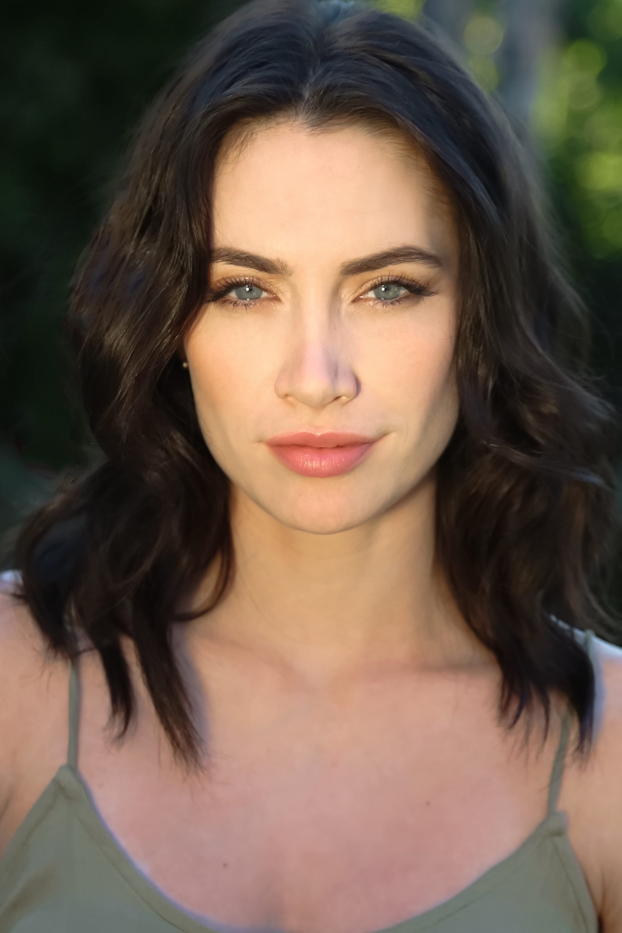 بازیگر Lauren McFall  