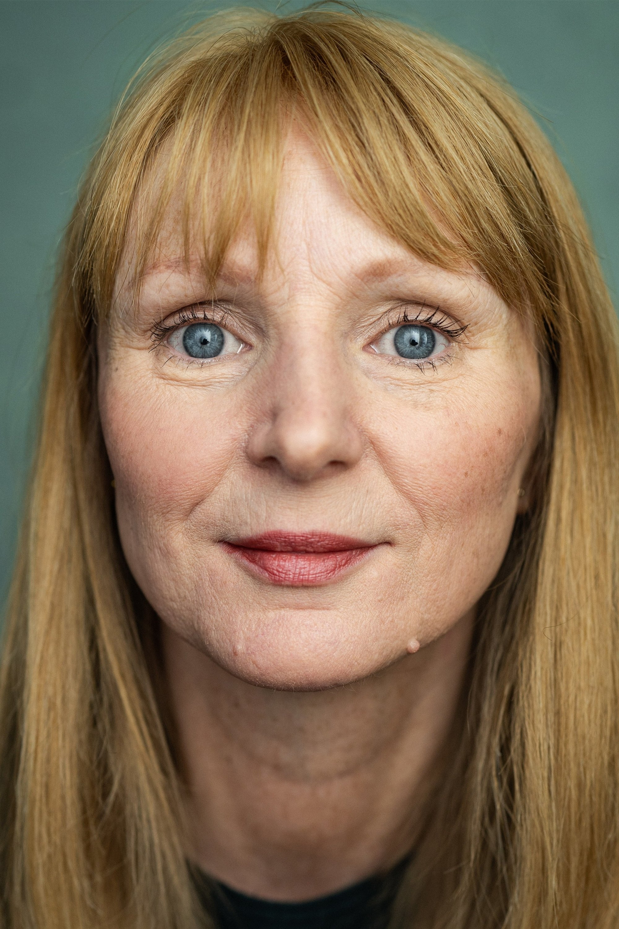 بازیگر Joanne Dakin  