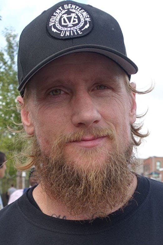 بازیگر Mike Vallely  