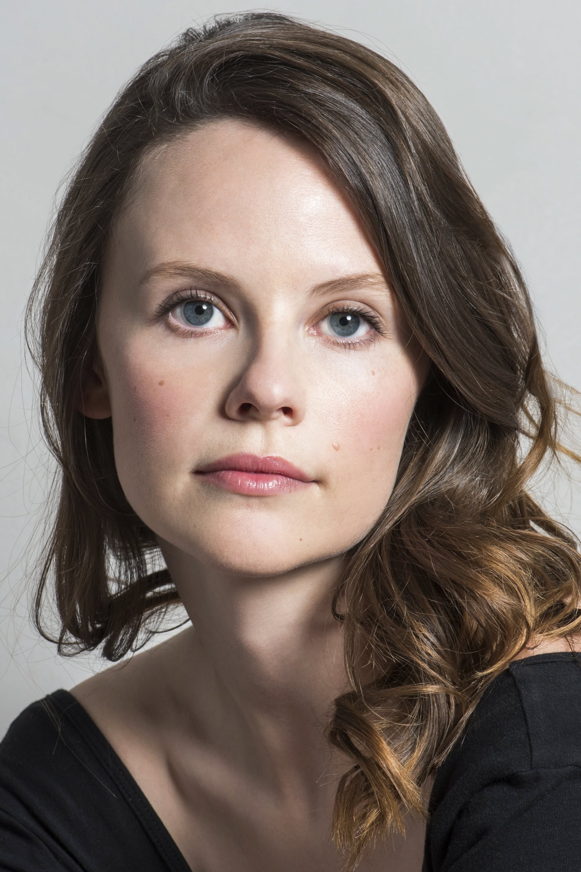 بازیگر Sarah Ramos  