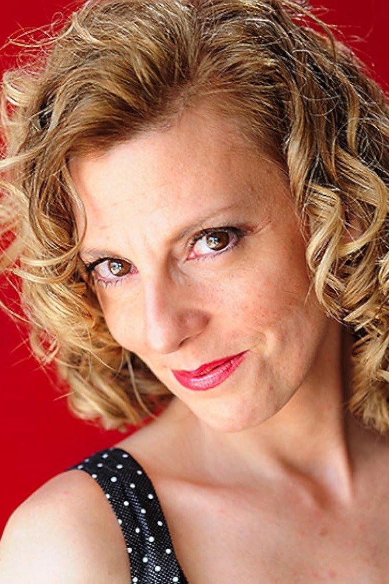 بازیگر Debbie DeLisi  