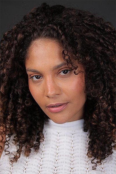 بازیگر Barbara Reis  