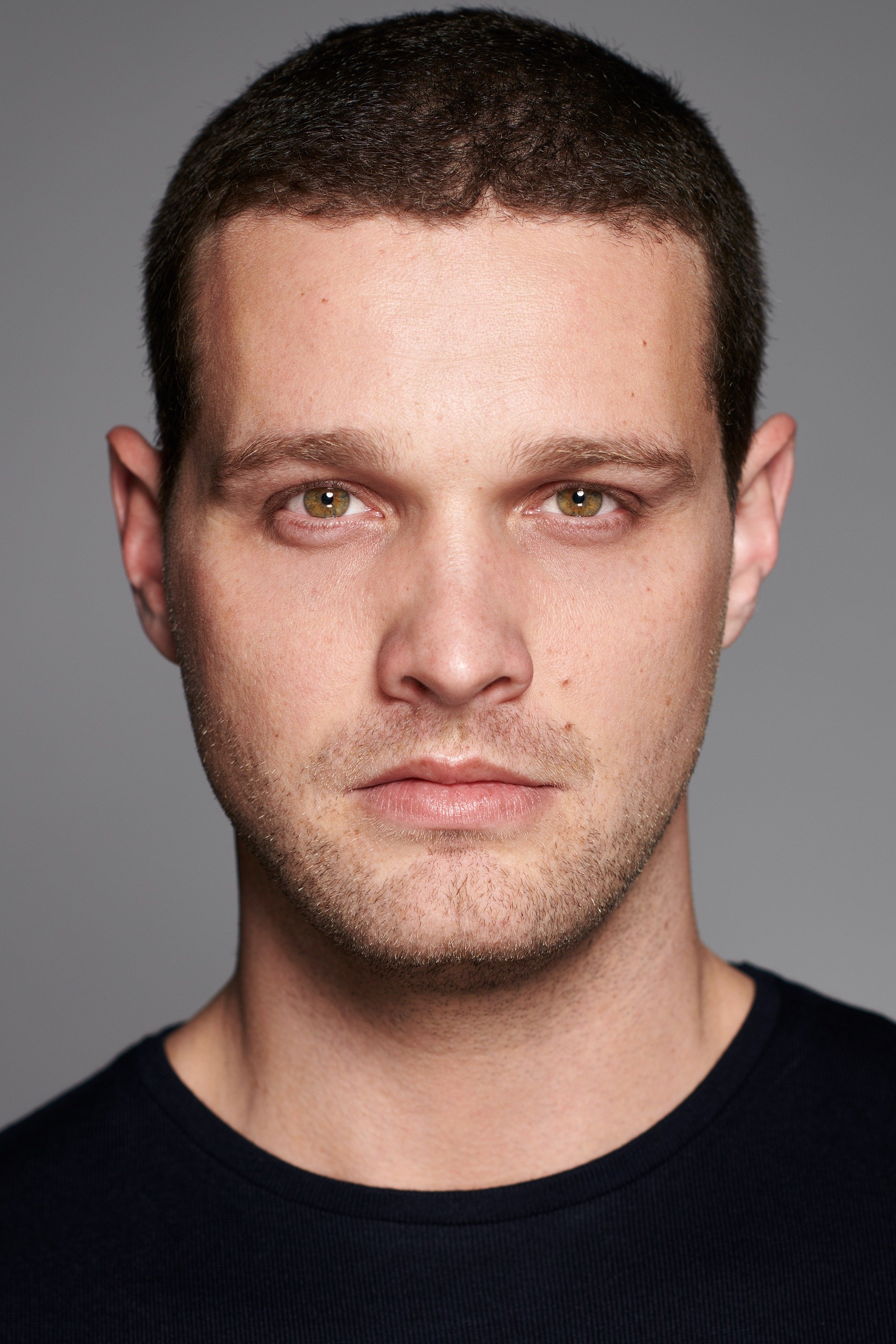 بازیگر Colin Platt  