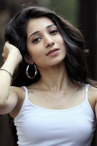 بازیگر Vrushika Mehta  