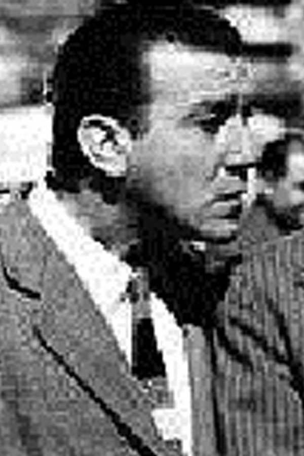 بازیگر Dringue Farías  