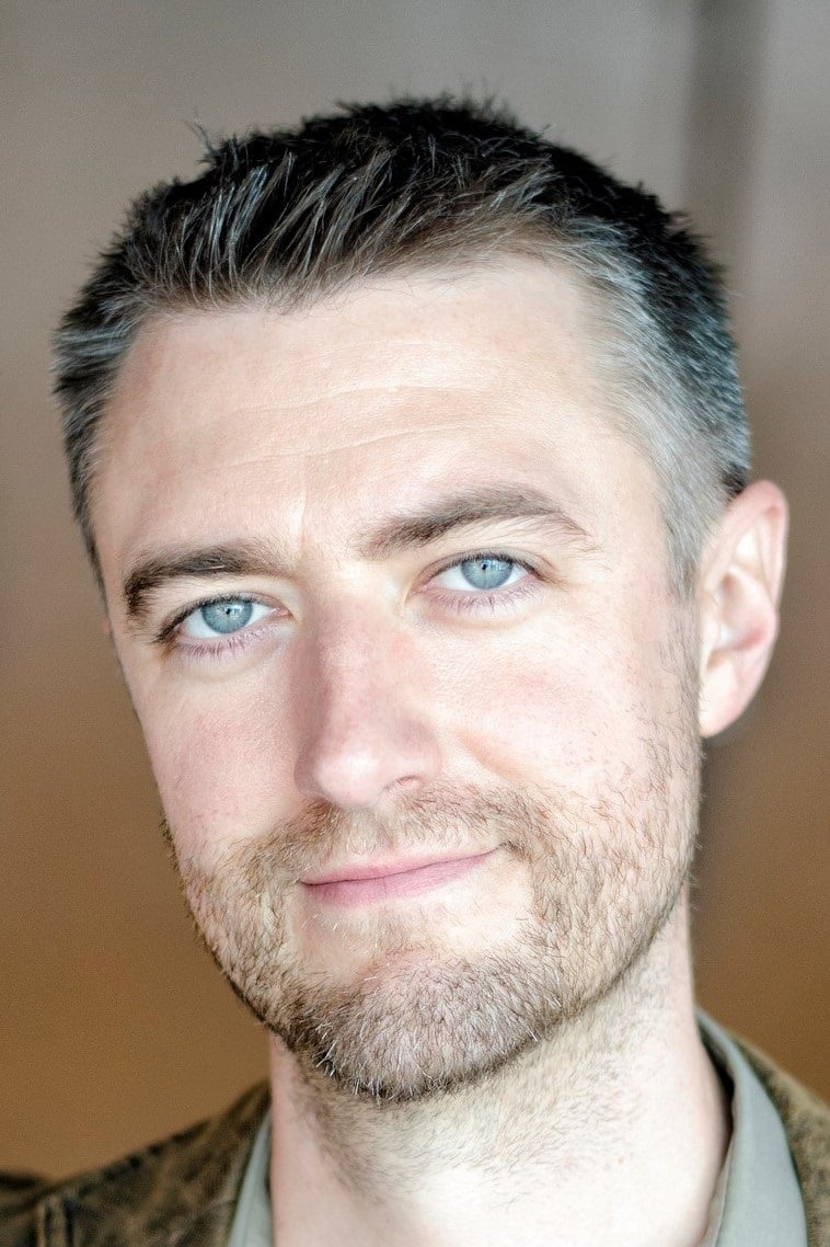 بازیگر Sean Gunn  