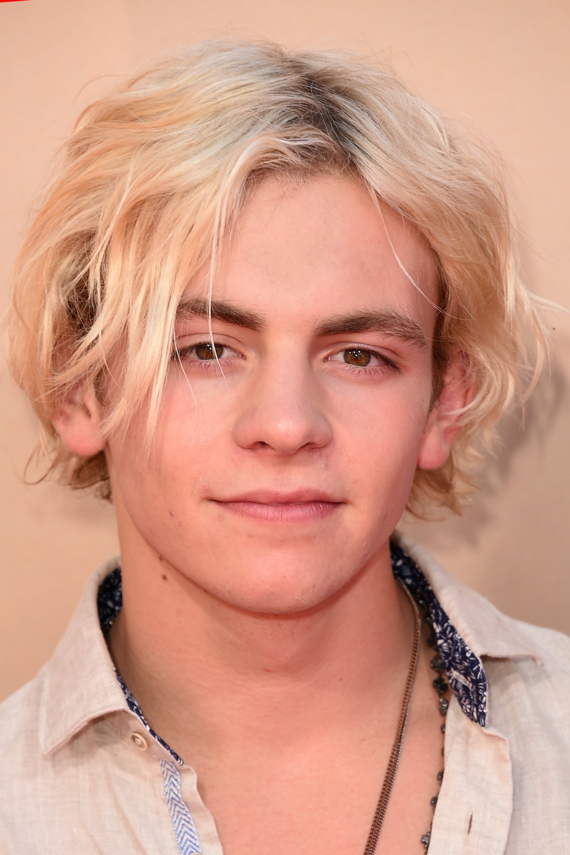 بازیگر Ross Lynch  