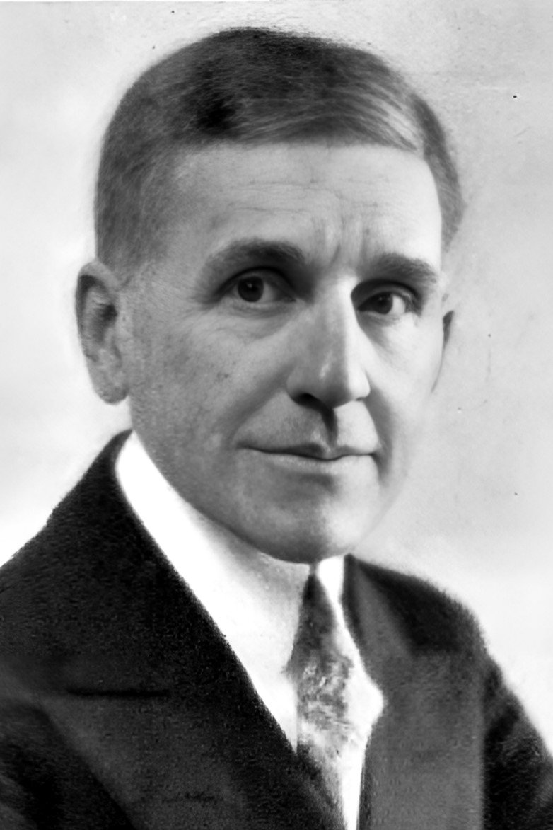 بازیگر William J. Norris  