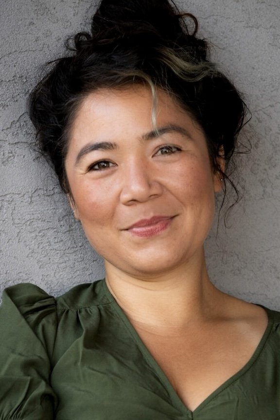 بازیگر Whitney Wakimoto  