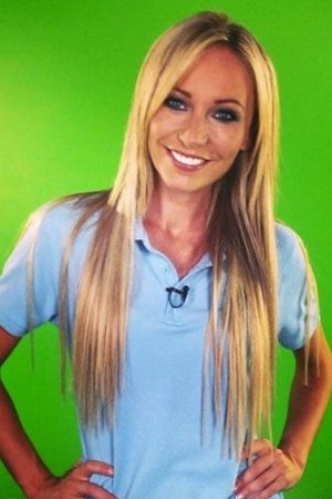 بازیگر Julia Calvert  