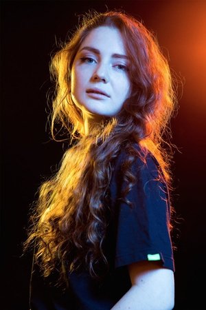 بازیگر Laurène Arnoux  