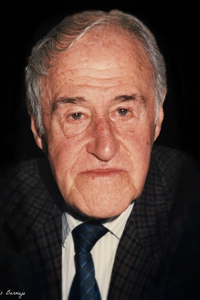 بازیگر Luis Escobar  