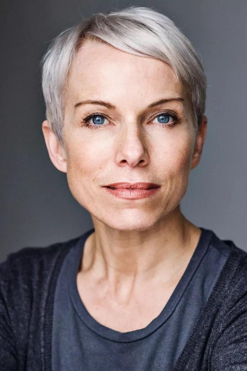 بازیگر Sue Devaney  