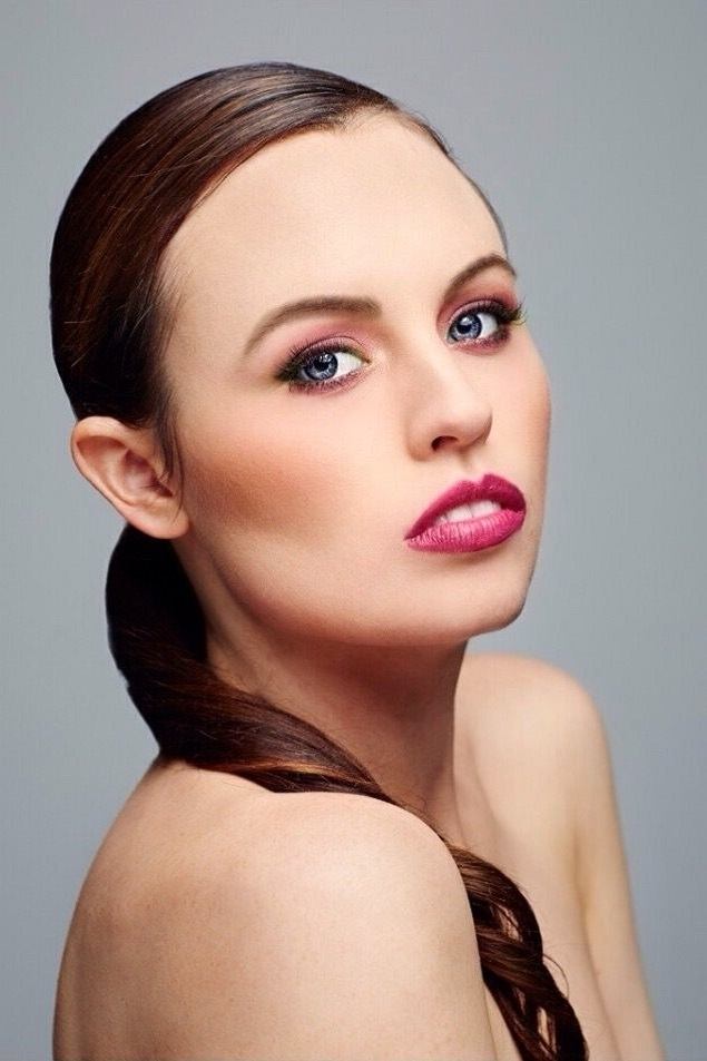 بازیگر Hayley Gia Hughes  