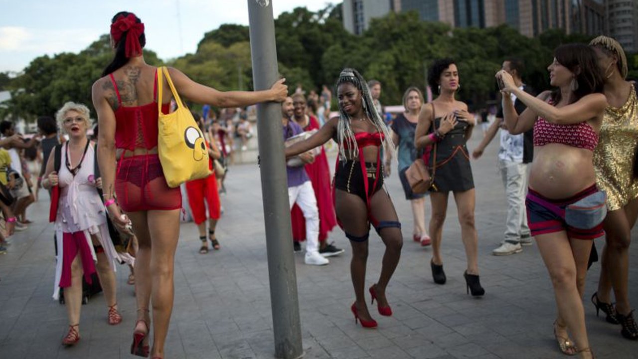 DASPU: Putas Pret-a-Porter|DASPU: Putas Pret-a-Porter