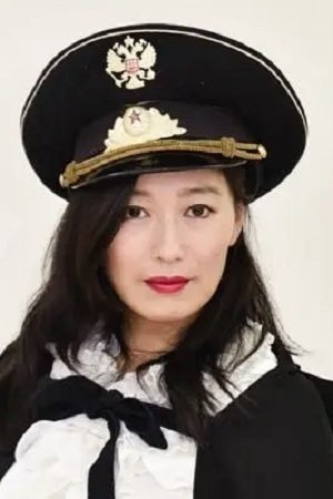 بازیگر 鈴木えりか  