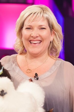 بازیگر Anne-Caroline Coutu  