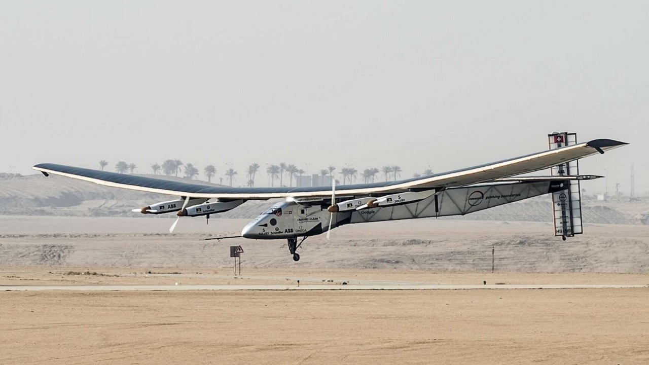Solar Impulse, l'impossible tour du monde|Solar Impulse, l'impossible tour du monde