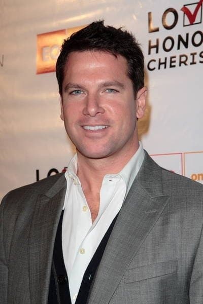 بازیگر Thomas Roberts  