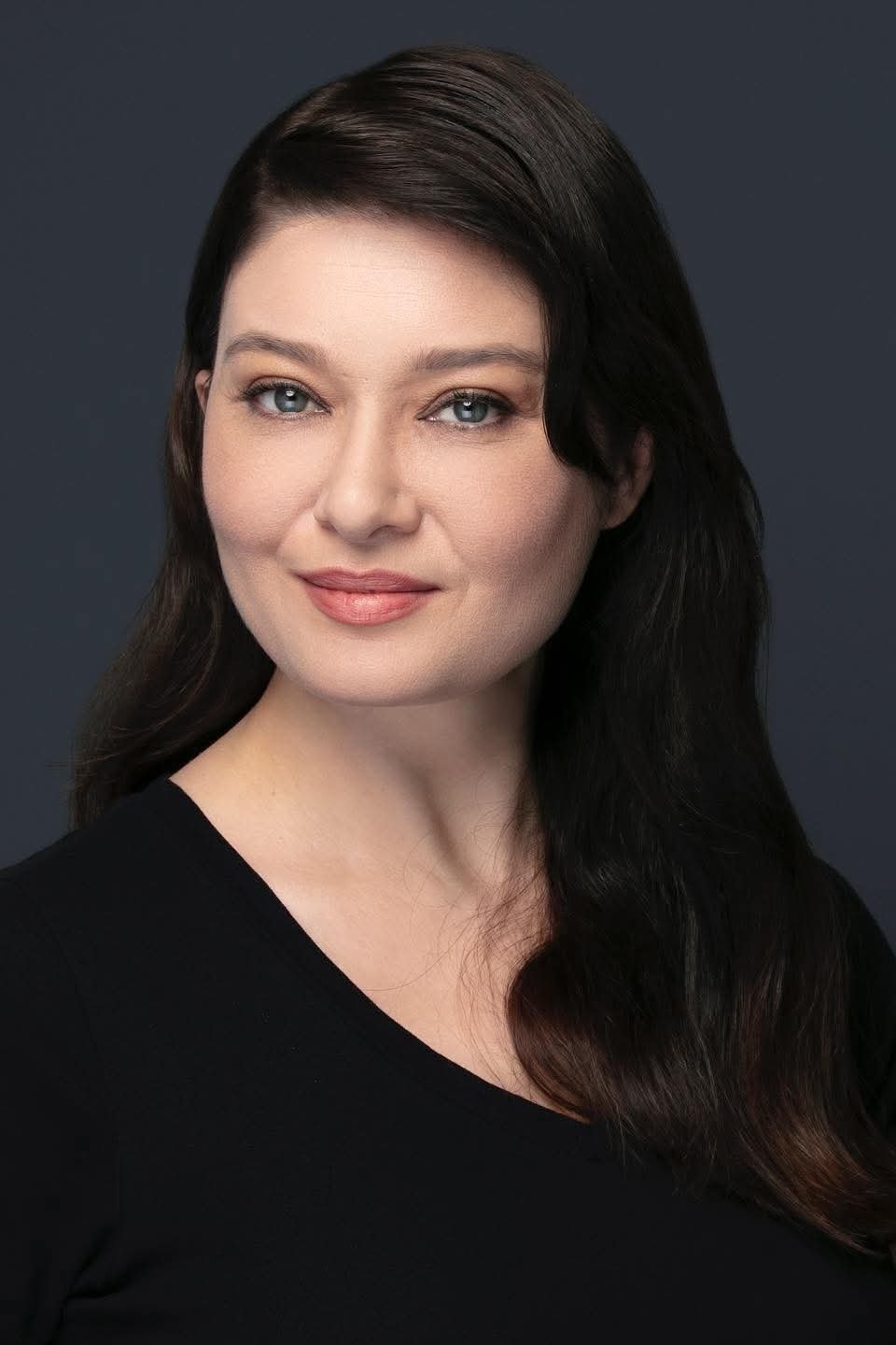 بازیگر Nurgül Yeşilçay  