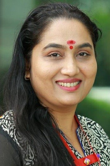 بازیگر Yamuna Mahesh  
