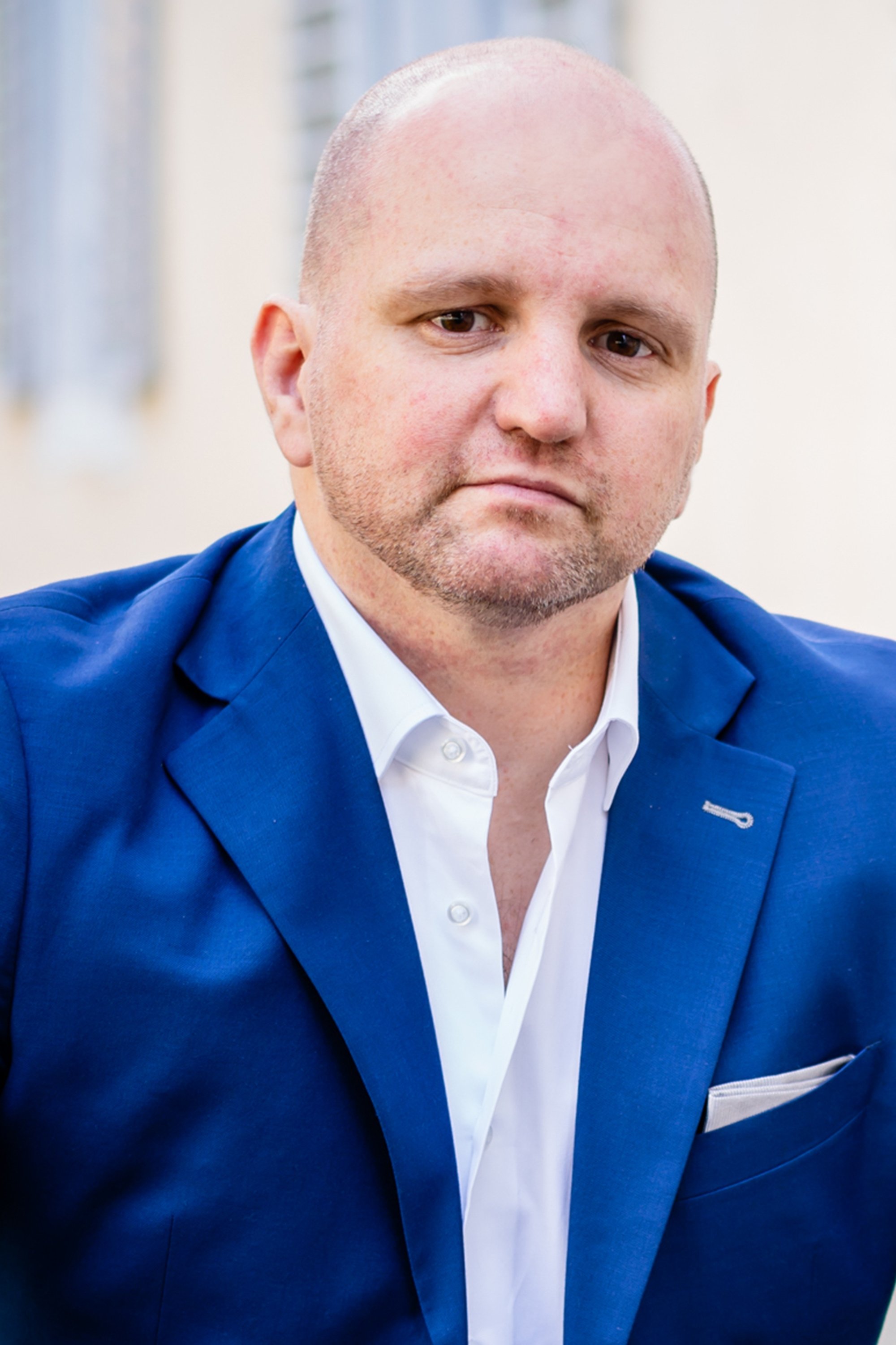 بازیگر Yves Wüthrich  