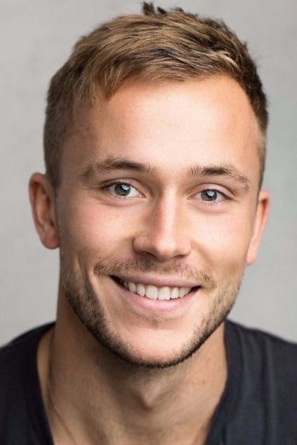 بازیگر Tom Dunne  