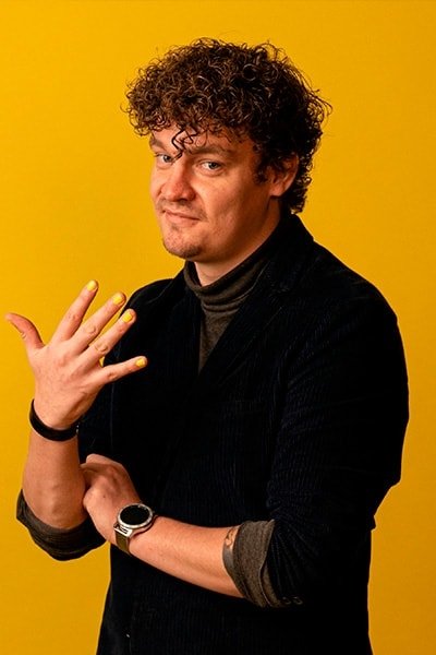 بازیگر Simon Væver  