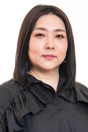 بازیگر 海原やすよ  