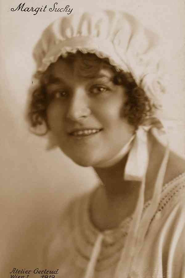 بازیگر Margit Suchy  