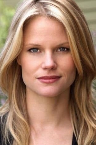 بازیگر Joelle Carter  