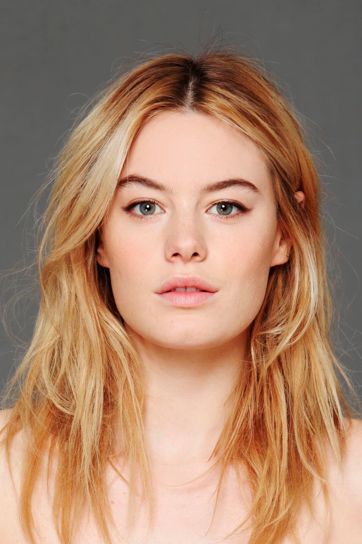 بازیگر Camille Rowe  