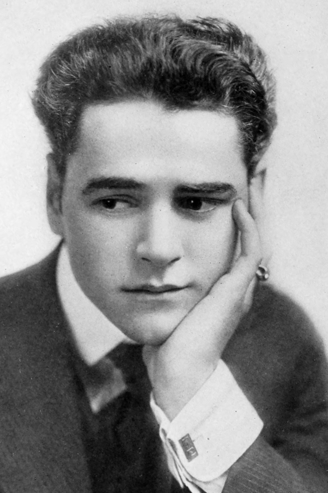 بازیگر Webster Campbell  