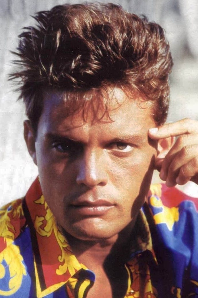 بازیگر Luis Miguel  