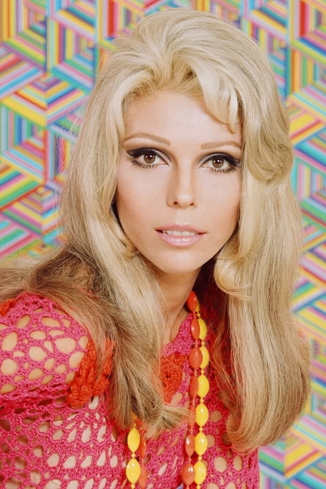 بازیگر Nancy Sinatra  