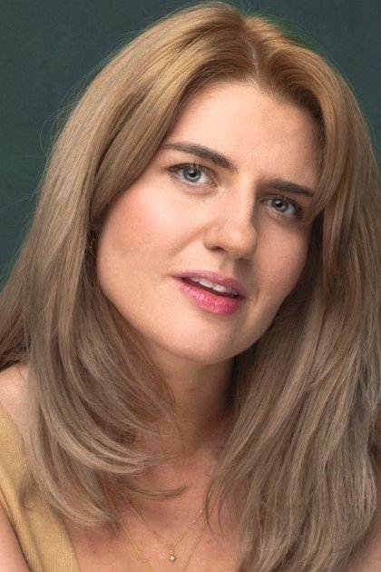 بازیگر Lizzy Connolly  