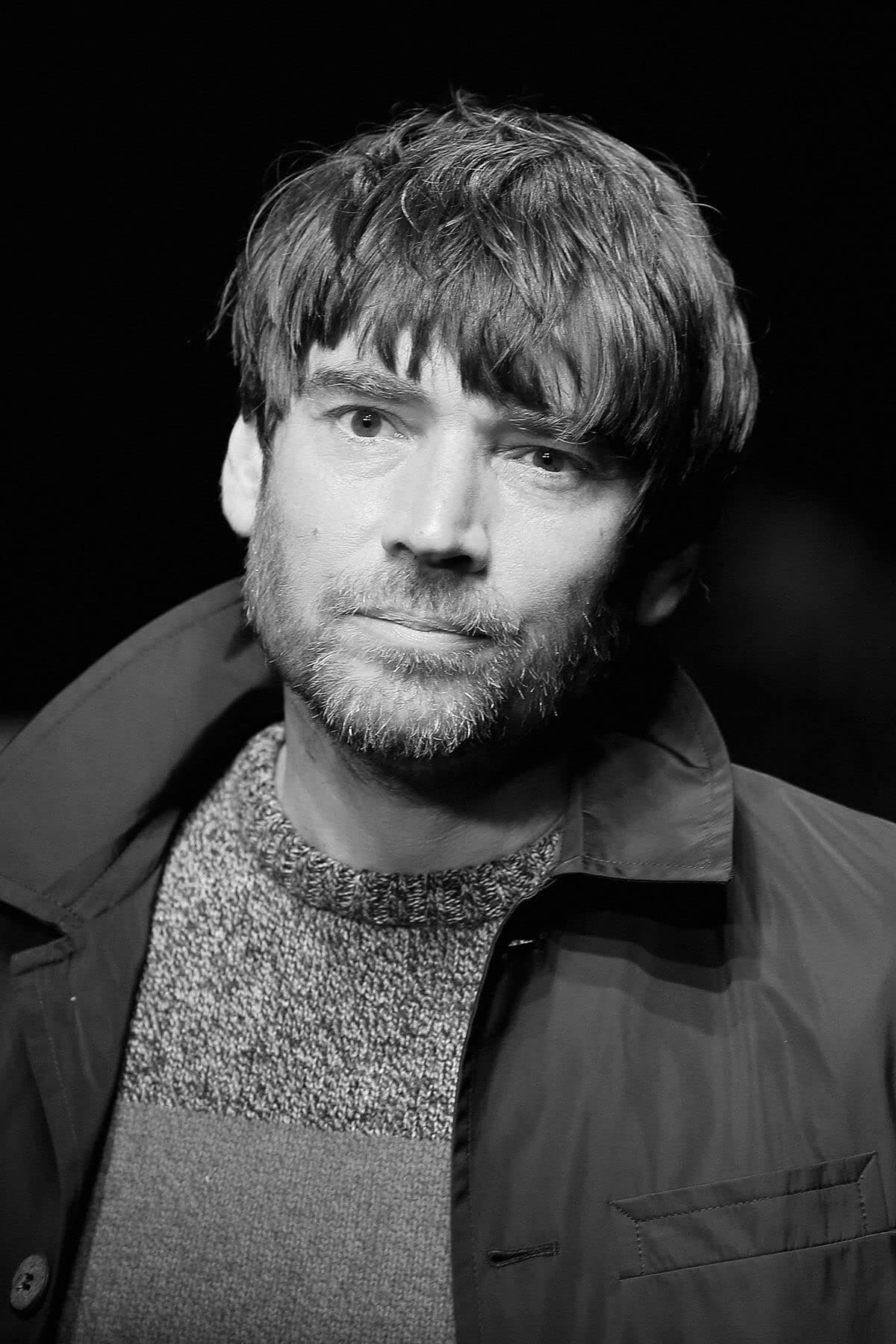 بازیگر Alex James  