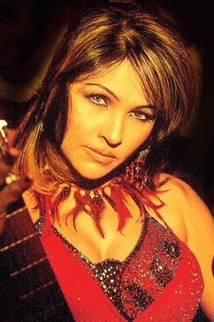 بازیگر Carlyta Maria Mouhini  