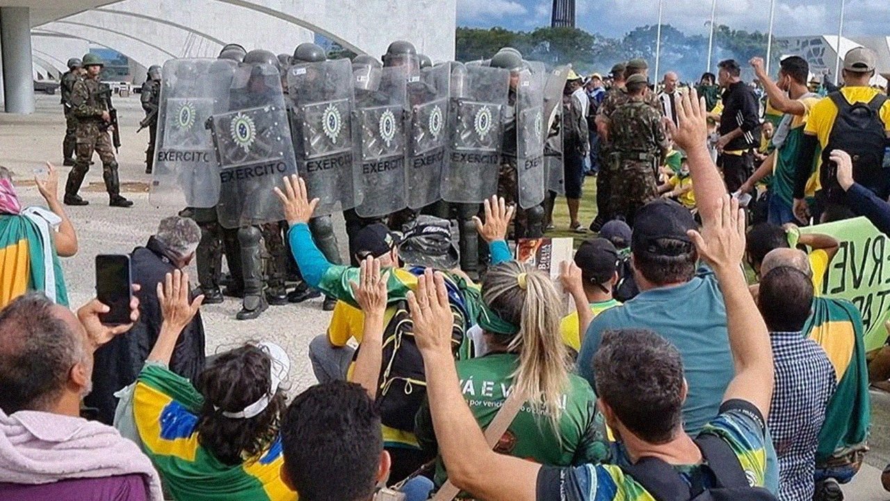 No Céu da Pátria Nesse Instante|No Céu da Pátria Nesse Instante