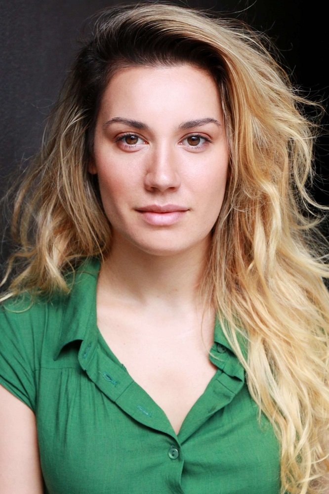 بازیگر Stephanie Panozzo  