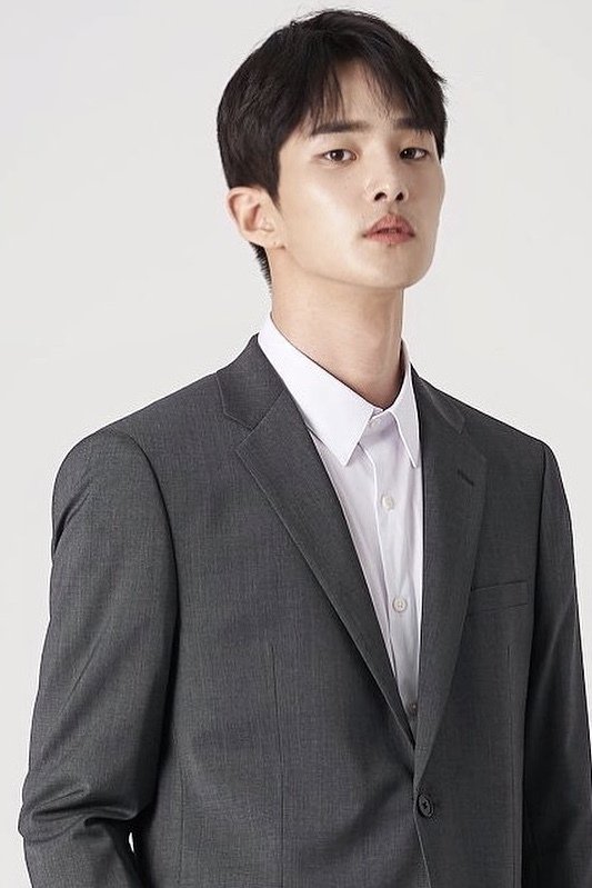 بازیگر Yoo Hyun Woo  