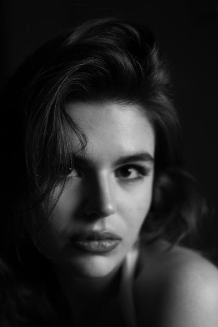 بازیگر Aylin Akın  